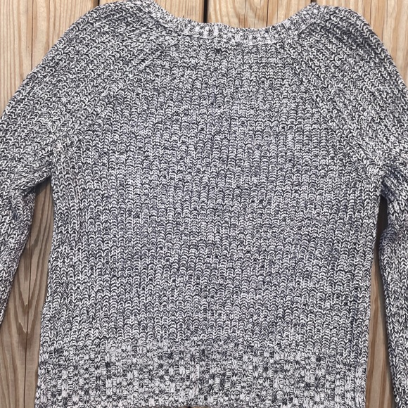 American Eagle black & white knitted sweater - Picture 5 of 6